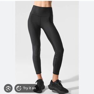 ALO Yoga Black 7/8 Airlift Leggings XS